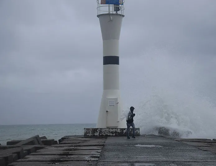Meteoroloji tarih verdi! 81 ilde yağışlı hava geri geliyor...