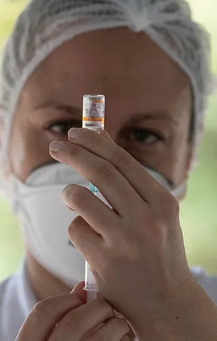 Kolombiya'dan Çin'in koronavirüs aşısına onay