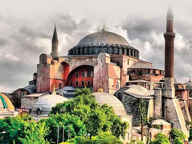 Ayasofya kıblesi ve camii halısı! Fatih Sultan Mehmet Ayasofya duası söylediği beyit nedir?-3