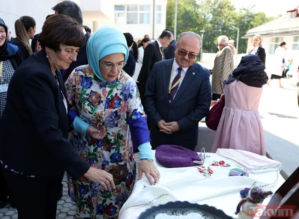 Emine Erdoğan Saraybosna'da Umut Tüneli'ni ve Saraybosna Maarif Okulu'nu ziyaret etti - 8