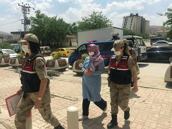 elazigda-fetocu-firari-kadin-saklandigi-evde-yakalandi-1592377433069.jpg