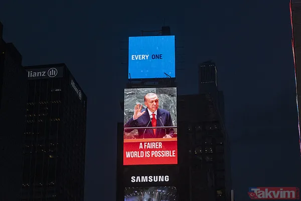 Başkan Erdoğan'ın ünlü sözü Times Meydanı'nda: Daha adil bir dünya mümkün | Dünya 5'ten büyüktür - 8