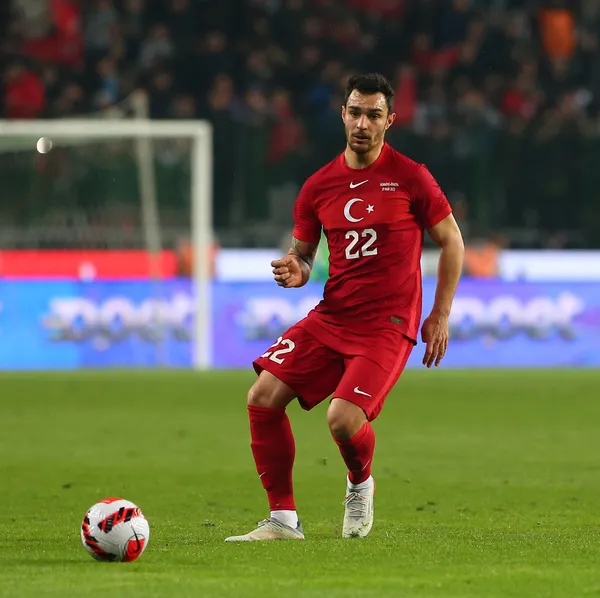 galatasaray-kaan-ayhan-transferini-bitiriyor-flas-gelisme-1657201862737.jpg Galatasaray Kaan Ayhan transferini bitiriyor! Flaş gelişme...-5