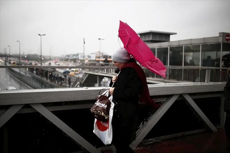 hava-durumu-raporu-saganak-ve-afrika-tozu-haritayi-saracak-hangi-iller-listede-1776408305087.jpg Hava durumu raporu: Sağanak ve Afrika tozu haritayı saracak! Hangi iller listede?-13