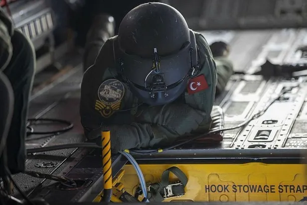 Son dakika: Marmaris'te orman yangını: Alevlerle mücadelede sürüyor! Bakan Kirişci son durumu açıkladı-12