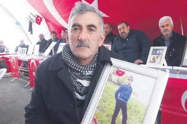 Diyarbakır'da evlat nöbeti devam ediyor: Oğlumu HDP kaçırdı PKK'ya teslim etti
