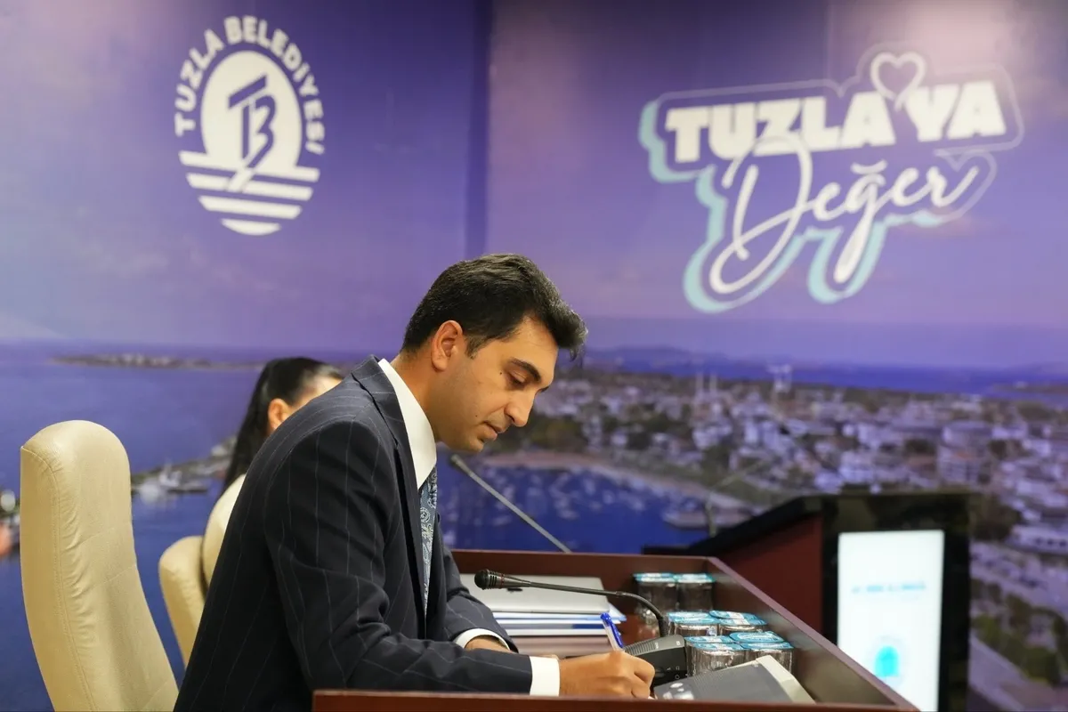 1788860356604.jpeg Tuzla Belediye Başkanı Bingöl'den imar hakkı transferi açıklaması: “50 bin kişi mağdur, İBB de sorumludur”-3
