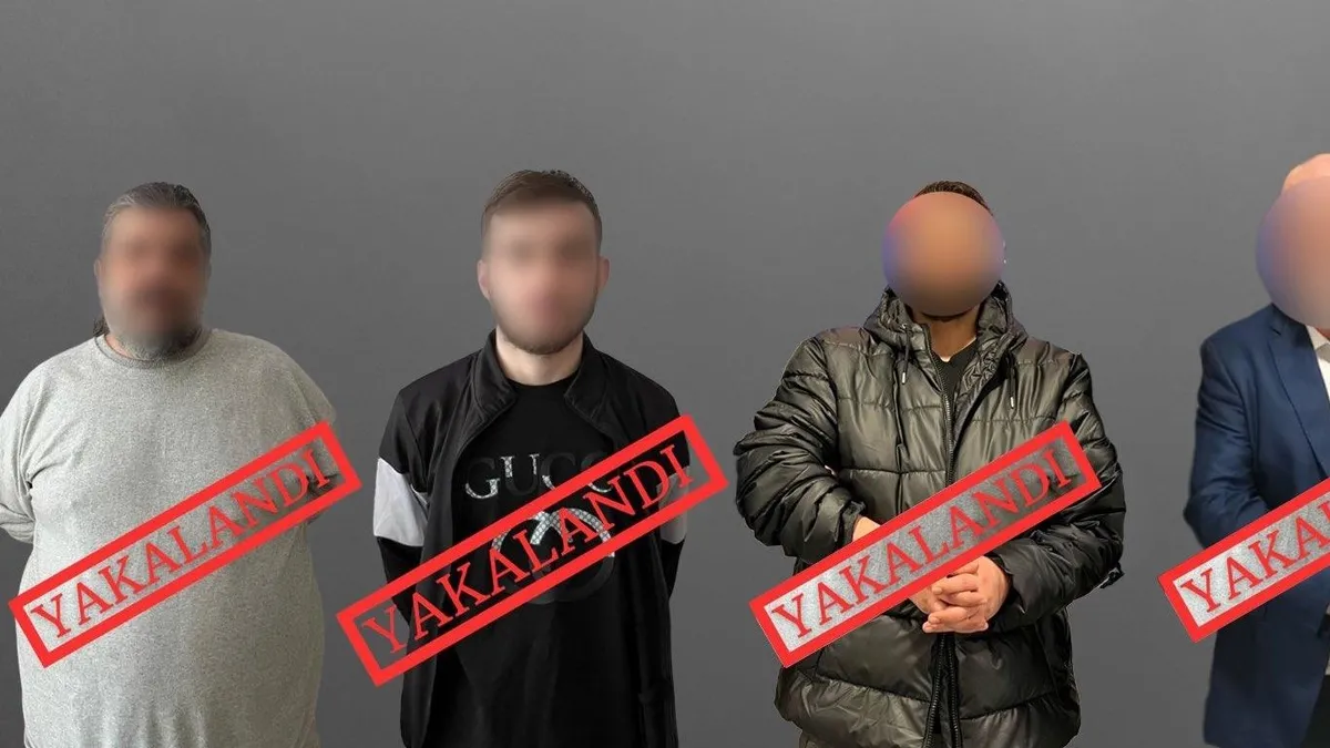 Kırmızı bültenle aranan 4 şüpheli Türkiye'ye iade edildi: "Bizden kaçamayacaklar"
