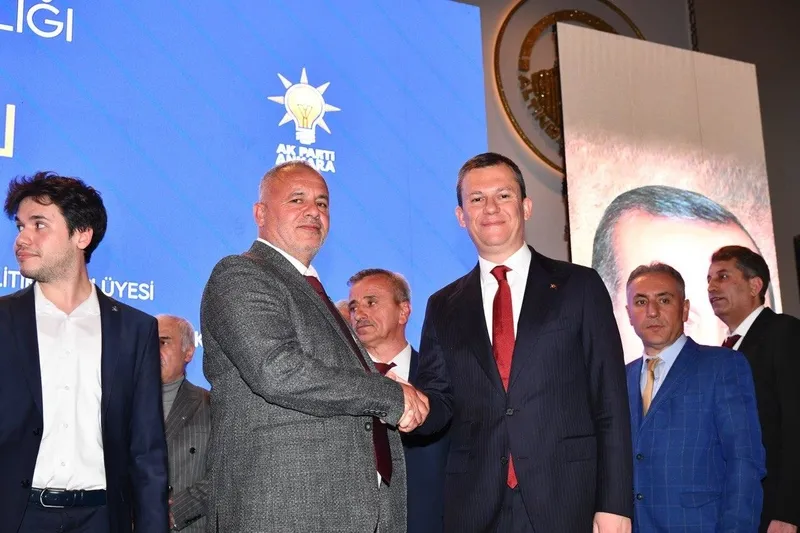 Ankara'da 22 YRP'li istifa edip AK Parti'ye geçti: Başkan Erdoğan'ın yanında saf tuttular, CHP - DEM'e kazandırmayı reddettiler-3