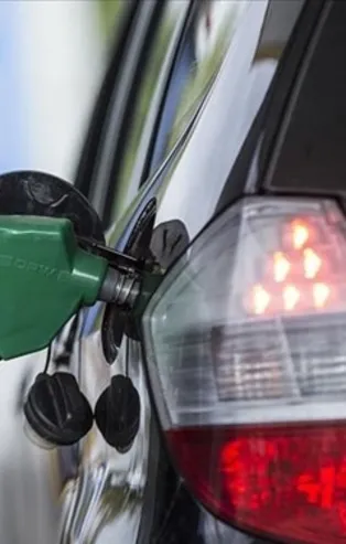 Son dakika: Benzine 29 kuruşluk zam!