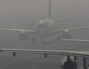 İstanbul’da yoğun sis! Bazı uçak seferleri iptal edildi