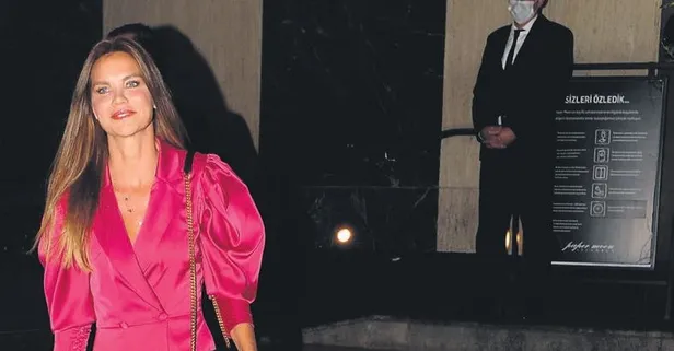 Ebru Şallı eşi Uğur Akkuş ile yine Bodrum yolcusu