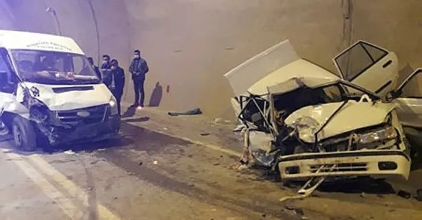 Şerit ihlali faciaya neden oldu! 1 ölü, 4 yaralı