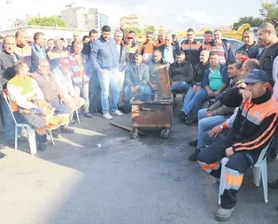 Yine CHP yine çöp! CHPli Maltepe Belediyesinde temizlik işçileri eylemde sokaklar çöp içinde