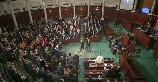 Tunus'ta Nahda Hareketi'nden meclisin feshedileceği iddialarına tepki: Abesle iştigaldir