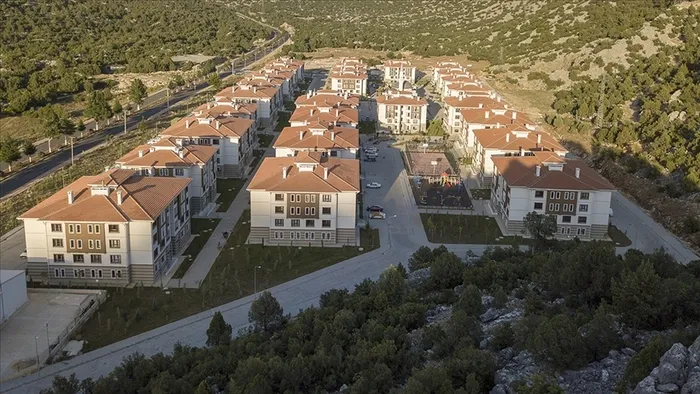 Son dakika: Ekrem İmamoğlu'nun hedef aldığı TOKİ Başkanı Ömer Bulut açıkladı: İstanbul için yeni çözüm önerileri var! Konut fiyatları düşecek-4