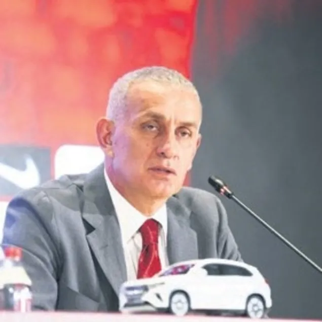 Kolej havası oluşturdu