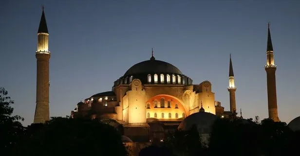 90 bin camide eller semaya yükseldi! Kuraklık, afetler ve şehitler için dualar idrak edildi