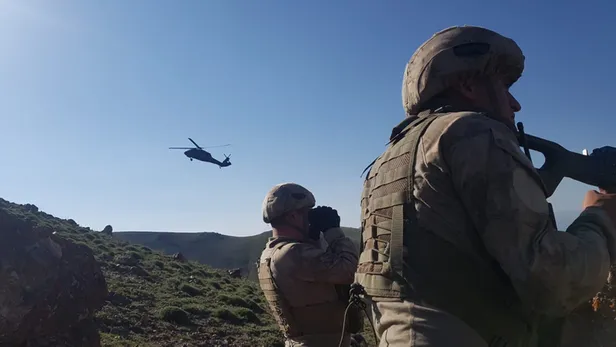 Son dakika haberi: Van'da terör operasyonu! Terör hedefleri böyle imha edildi-9