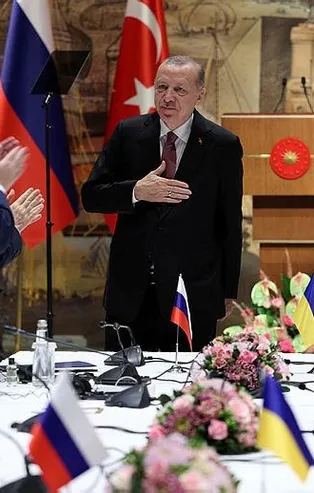 Başkan Erdoğan'ın barış diplomasisi sonrası İstanbul'da yapılan Rusya-Ukrayna zirvesi dünya basınında: Avrupa, BM değil Erdoğan başardı