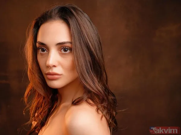 Duy Beni’nin Ekim’i Rabia Soytürk göğüs dekoltesinde sınır tanımadı! Sütyensiz pozları sosyal medyayı ikiye böldü! Caner Topçu'nun partneri... - 8