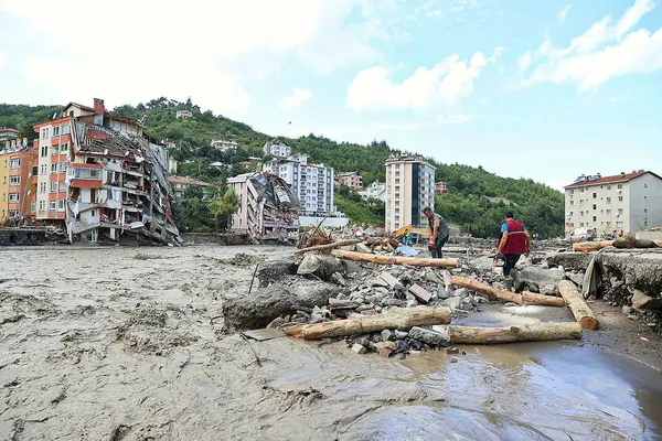 meteorolojiden-bati-karadeniz-icin-sel-uyarisi-15-saat-boyunca-cok-kuvvetli-olacak-1630489048488.jpg Meteoroloji'den Batı Karadeniz için sel baskını uyarısı: 15 saat boyunca çok kuvvetli olacak-2