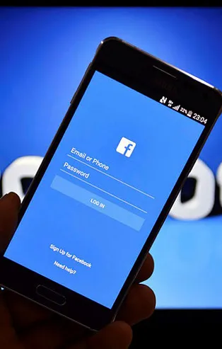 Çalınan Facebook hesaplara 3 dolara satışta!
