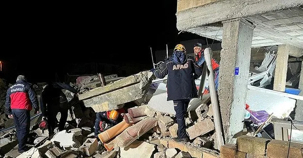 Şanlıurfa'da ev çöktü: 2 ölü 8 yaralı