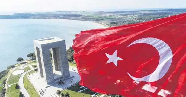 18 Mart Şehitleri Anma Günü ve Çanakkale Deniz Zaferi'nin 104. yıldönümü törenlerle kutlanıyor