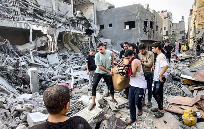 soykirimci-israil-gazze-seridini-bugune-kadar-65-bin-ton-patlayiciyla-vurdu-1704320329242.jpeg Soykırımcı İsrail, Gazze Şeridi'ni bugüne kadar 65 bin ton patlayıcıyla vurdu-5