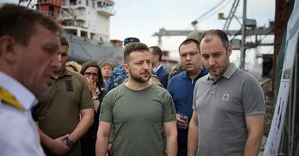Ukrayna’dan tahıl taşıyacak ilk gemi yüklemesi başladı! Zelenskiy Çornomorsk Limanı’ndan duyurdu: Bu bir Türk gemisidir