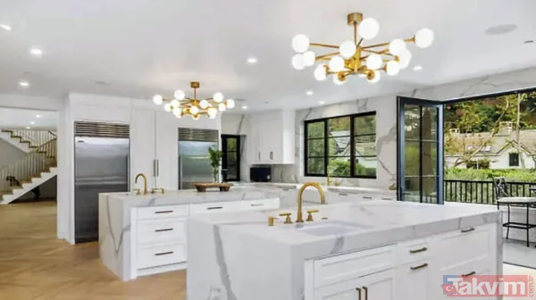 Rihanna hamile kaldığından beri giyinmiyor bu ne hal! Oscar'a tepeden tırnağa transparan! Açtıkça açıyor - 29