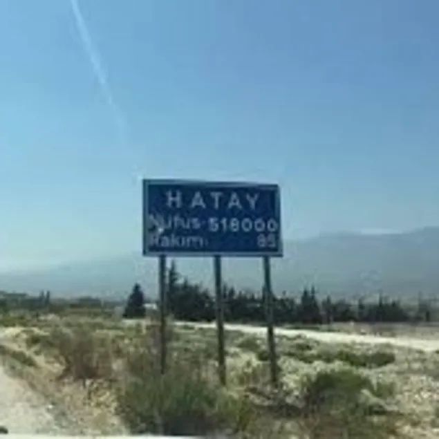 Teee uzaklarda
