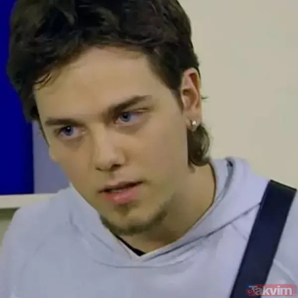 Bahar'ın yıldızı Demet Evgar hakkında şaşırtan gerçek! Kardeşiyle aynı dizideymiş... - 13