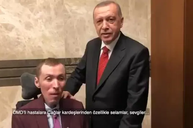 Başkan Erdoğan, DMD hastası gençle görüştü