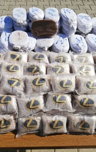 Son dakika: Hudut birlikleri kaçakçılığa geçit vermedi! Zehir tacirlerine ağır darbe