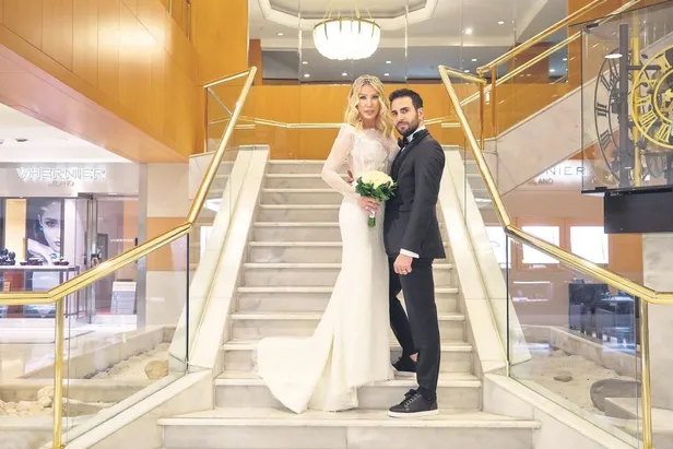 seda-sayan-ve-caglar-oktenin-dugununde-safiye-soyman-ile-faik-ozturkun-fotograflari-sosyal-medyaya-damga-vurdu-1650914510094.jpeg Seda Sayan ve Çağlar Ökten'in düğününde Safiye Soyman ile Faik Öztürk’un fotoğrafları sosyal medyaya damga vurdu-2