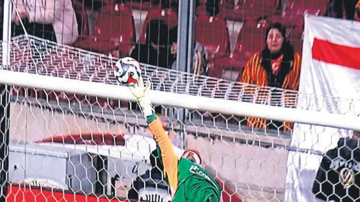 Uğurcan Çakır’dan inanılmaz refleks: Maçın kader anı böyle geldi