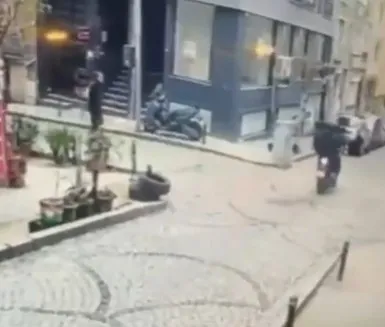 Yönetmen Yüce’yi kargo tuzağıyla kurşunladılar! Saldırganların kaçış anı kamerada-2