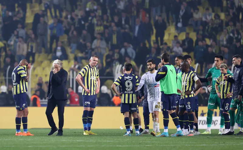 Fenerbahçe Haberleri | Jorge Jesus'tan sürpriz hamle! Taraftarla barışmak için bunu yapacak - 7