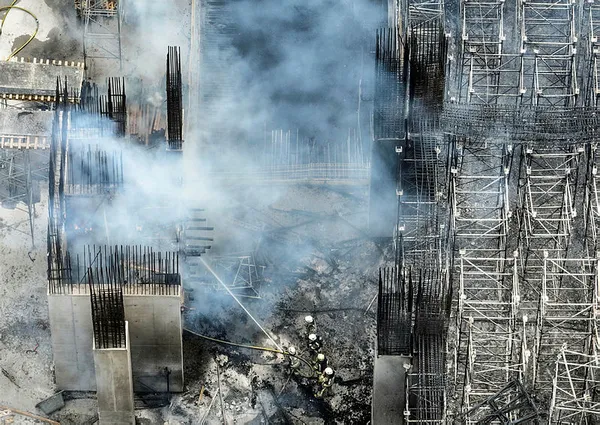 Son dakika: Beylikdüzü'nde sanayi sitesinde yangın-3