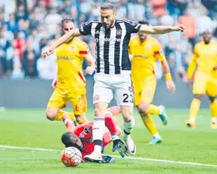 Üçüncü yıldızı takmak en büyük hedefim