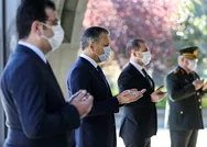 Ölüm yıl dönümünde kabri başında anıldı! 8. Cumhurbaşkanı Turgut Özala anma töreni