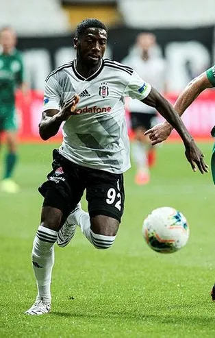 Beşiktaş Diaby’de karar aşamasında