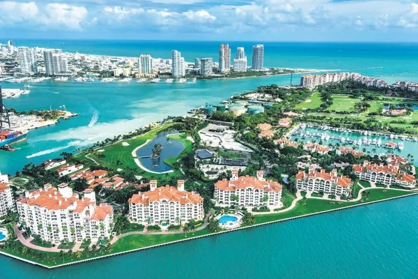 miami-kabusu12-yillik-aski-gerard-pique-ile-yollarini-ayiran-shakiraya-agir-fatura-soku-1682626740072.jpeg Shakira'nın Miami kabusu! Yeni hayatı pahalıya patladı - 1