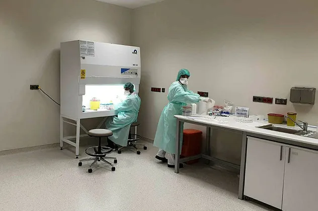 İşte vizyon farkı! CHP'li belediye tarafından sözde sahra hastanesi kurulan Adana'da son teknoloji koronavirüs laboratuvarı