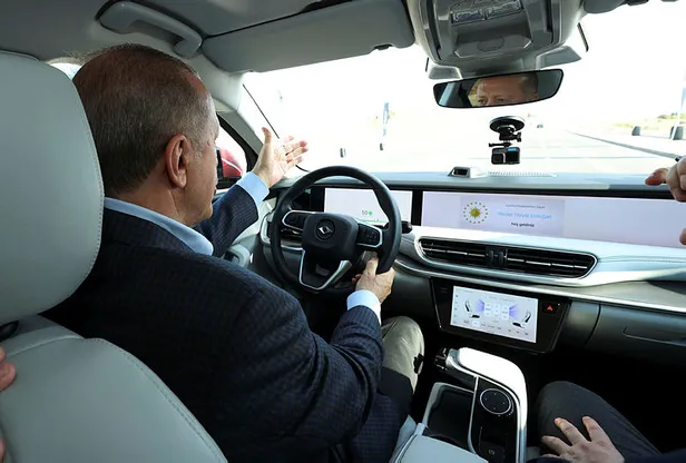 togg-batarya-kapasitesi-nasil-motoru-yerli-mi-toggun-renkleri-ne-olacak-hizi-motor-ve-sarj-gucu-nasil-1666977648898.jpg TOGG'un renkleri ne olacak, hızı, motor ve şarj gücü nasıl? TOGG batarya kapasitesi nasıl, motoru yerli mi?-4