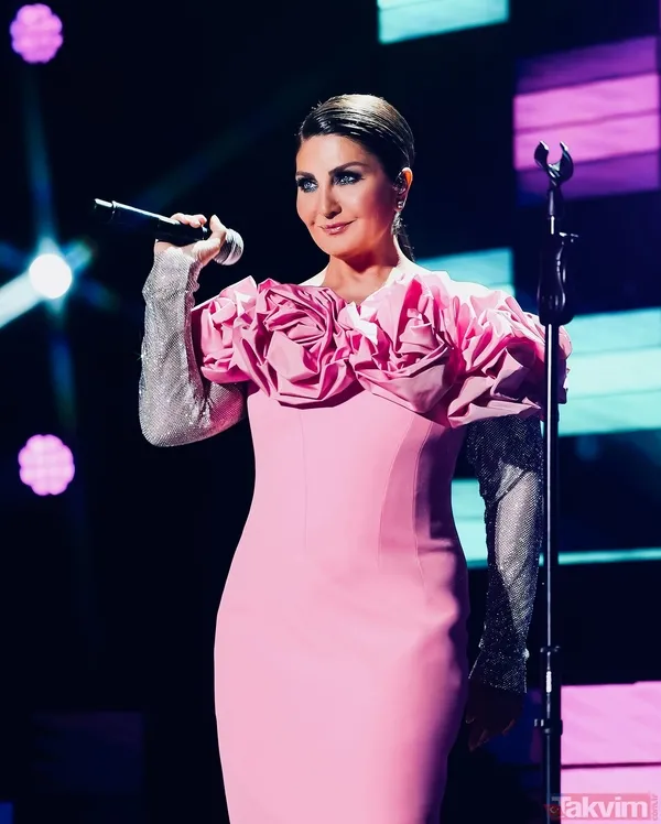 Kuaför salonundan müzik kayıt stüdyosuna bu evde yok yok! Sibel Can’ın 7 banyolu süper lüks villası dudak uçuklatan cinsten! - 10