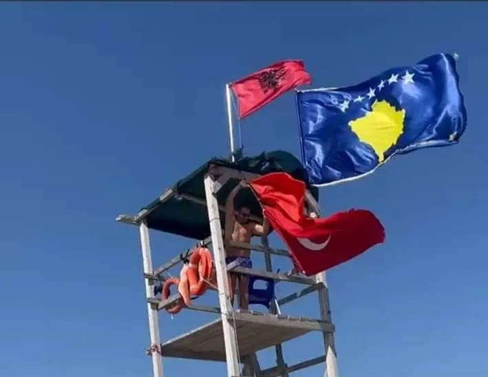 Türk bayrağına saygısızlık yapan kişi tutuklandı