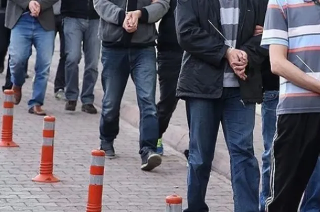 Isparta'da FETÖ operasyonunda 13 tutuklama